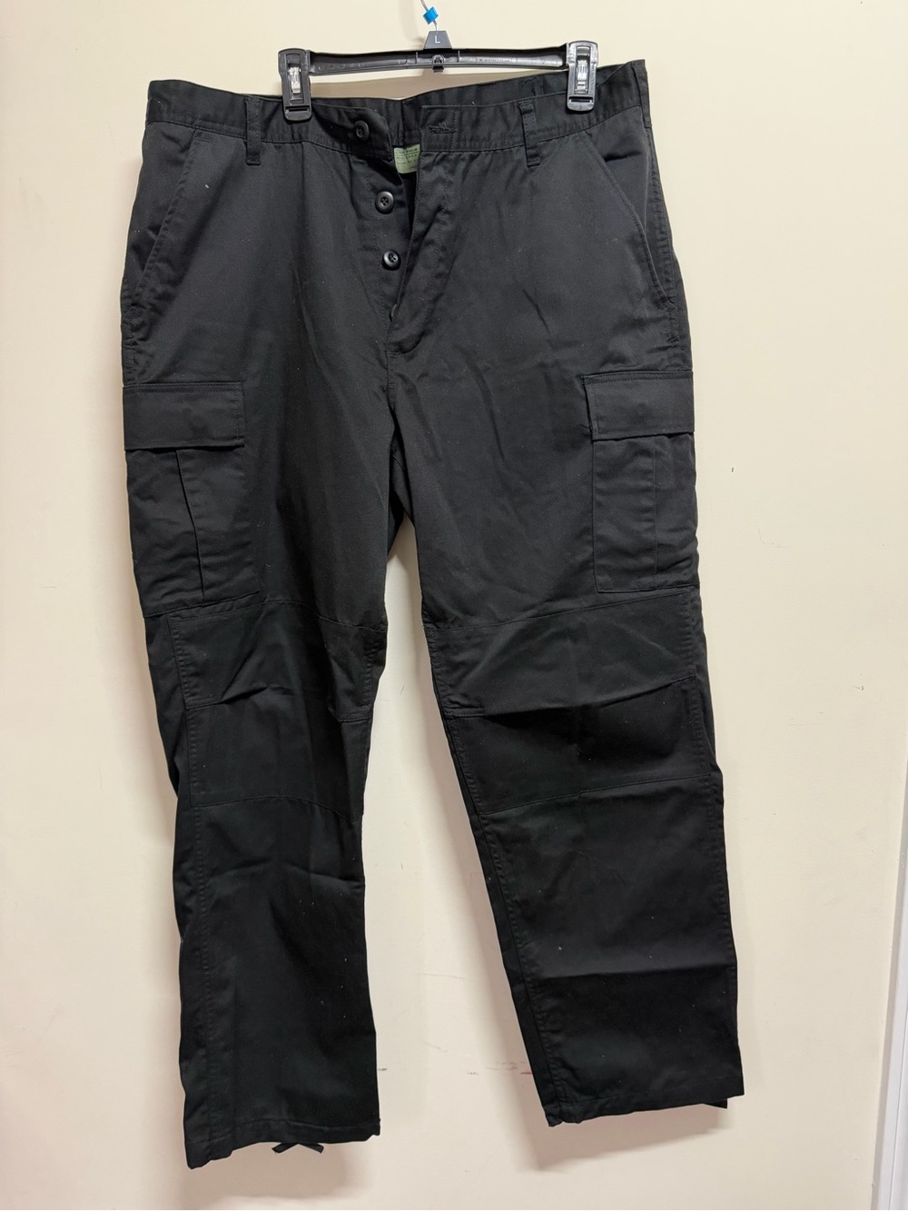 Men's Black Cargo Pants - Classic Utility Style